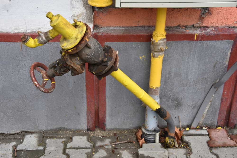 gas line with damage or leak